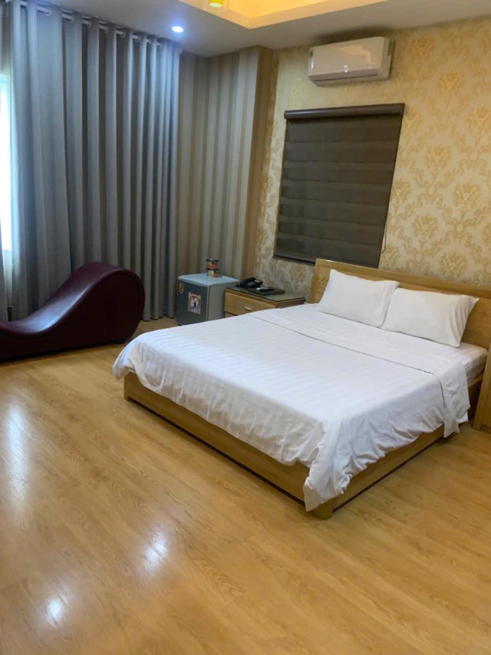 Venus Hotel Ha Noi ハノイ市 エクステリア 写真